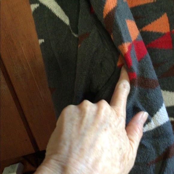 1 left!! ❤️Grey Skies Aztec Blanket  Western Fringe Blanket cardigan sweater - Picture 9 of 13